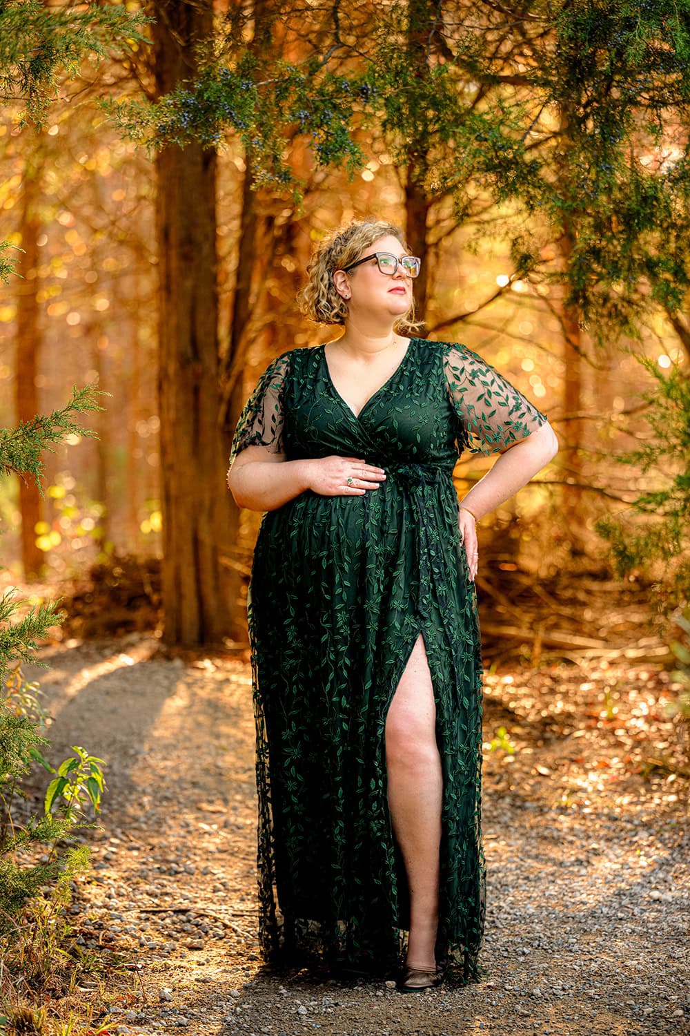 stunning photo of Dr. Laura Pekman from her maternity portraits