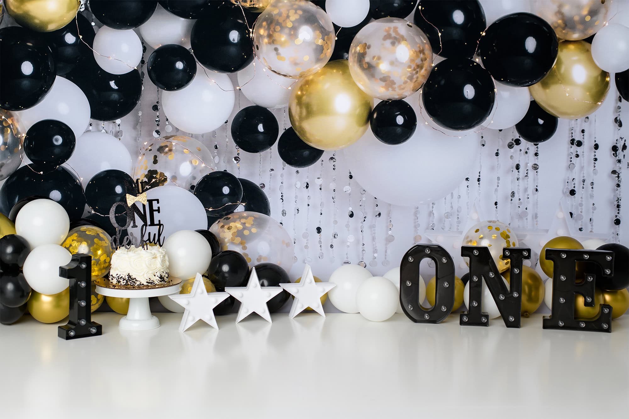 mr onederful cake smash theme idea for Charlotte birthday boy